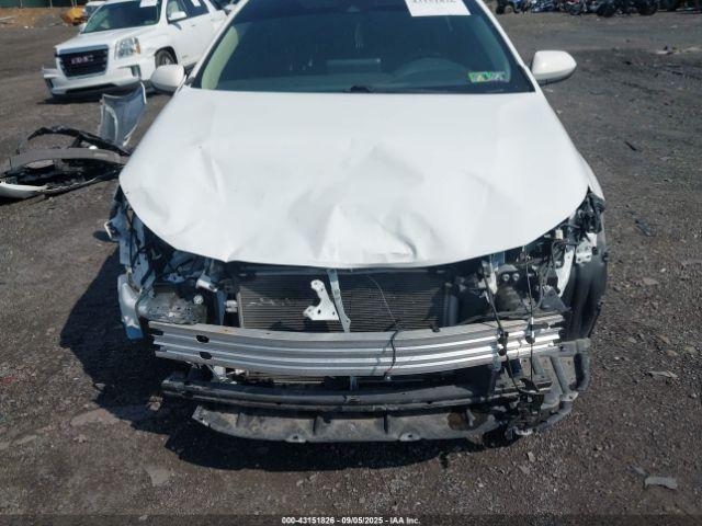 Toyota Corolla Le Image 3