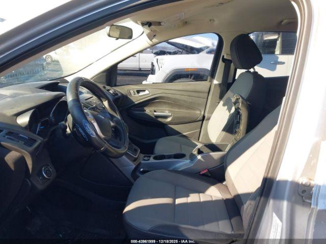 Ford Escape Se Image 4