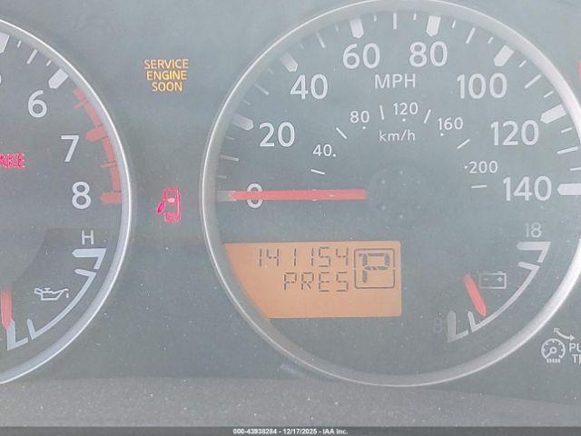 Nissan Pathfinder S Image 5