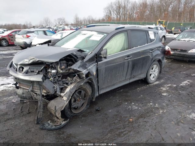 Toyota RAV4 Le Image 10