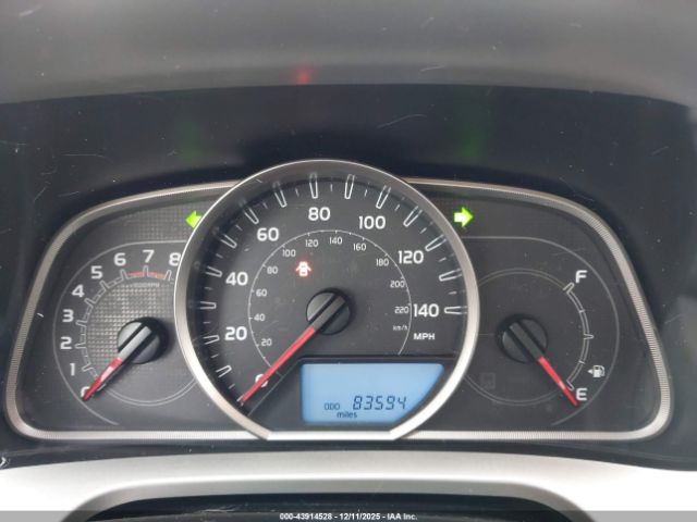 Toyota RAV4 Le Image 13