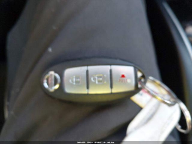 Nissan Rogue Sv Image 10