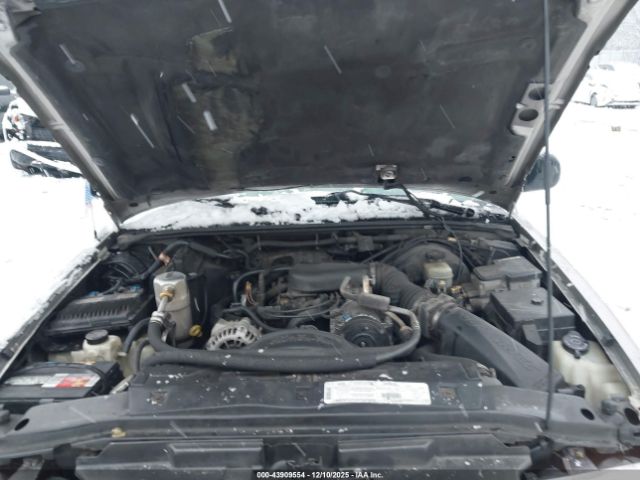 Chevrolet Blazer Ls Image 8