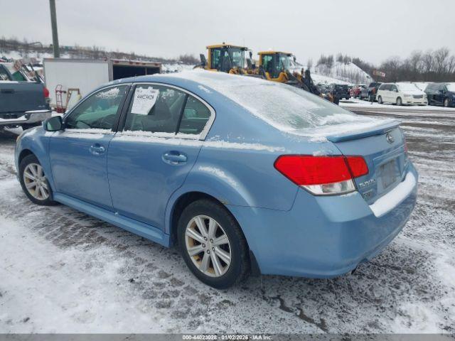 Subaru Legacy 2.5i Premium Image 9