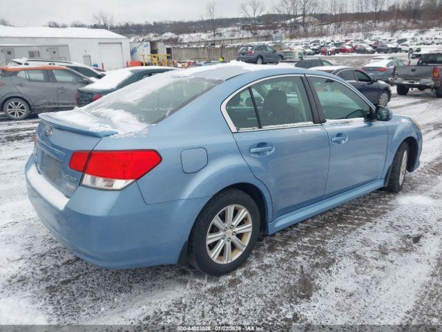 Subaru Legacy 2.5i Premium Image 3
