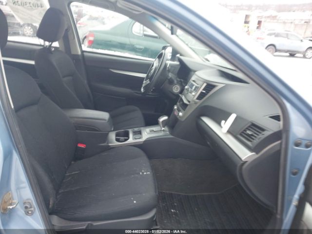 Subaru Legacy 2.5i Premium Image 4