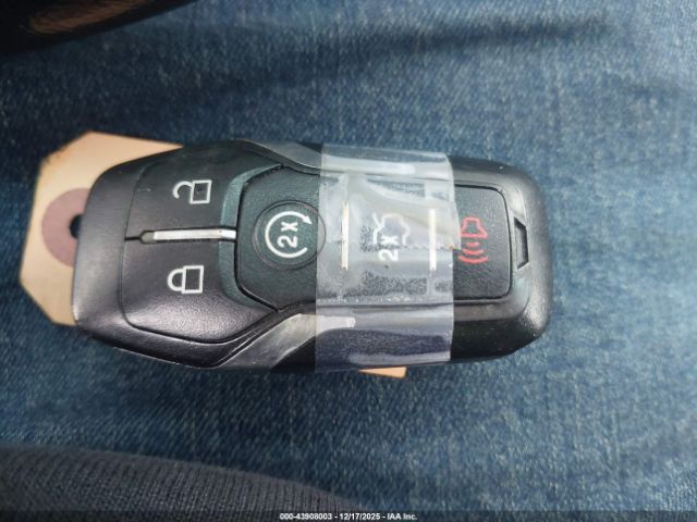 Ford Explorer Xlt Image 10