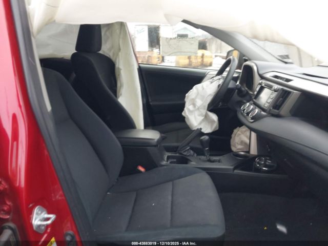 Toyota RAV4 Le Image 5