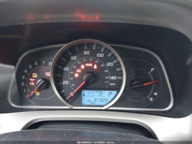 Toyota RAV4 Le Image 14