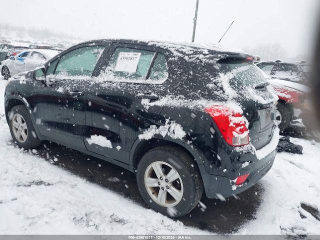 Chevrolet Trax Ls Image 5