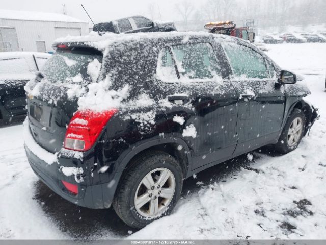 Chevrolet Trax Ls Image 2