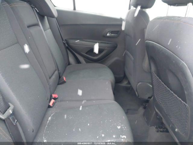 Chevrolet Trax Ls Image 8