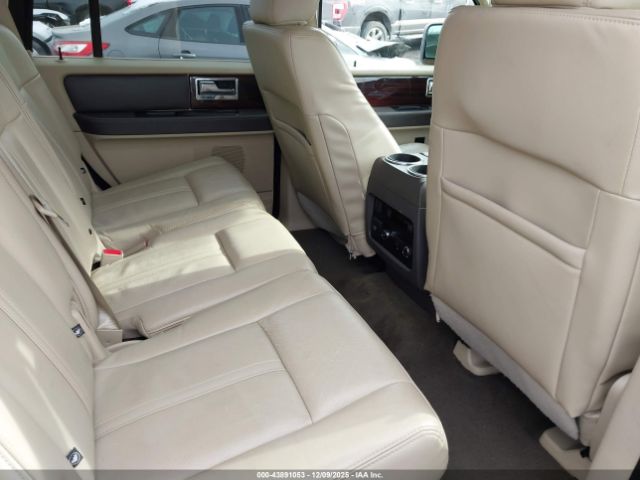 Lincoln Navigator Image 5