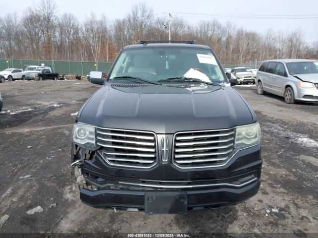 Lincoln Navigator Image 4