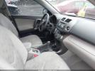 Toyota RAV4 Image 9