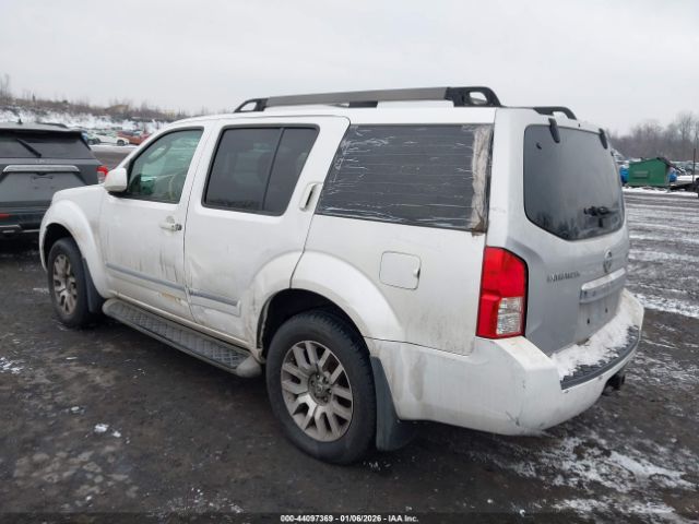 Nissan Pathfinder Le Image 2