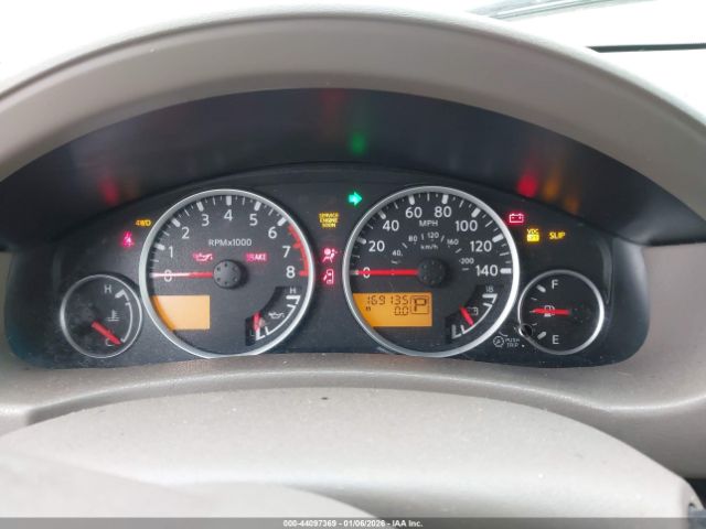 Nissan Pathfinder Le Image 8