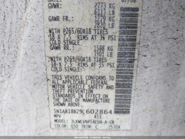 Nissan Pathfinder Le Image 9