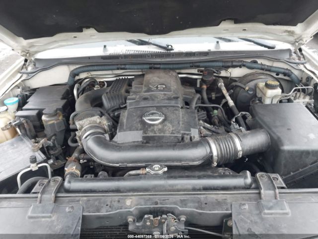 Nissan Pathfinder Le Image 11