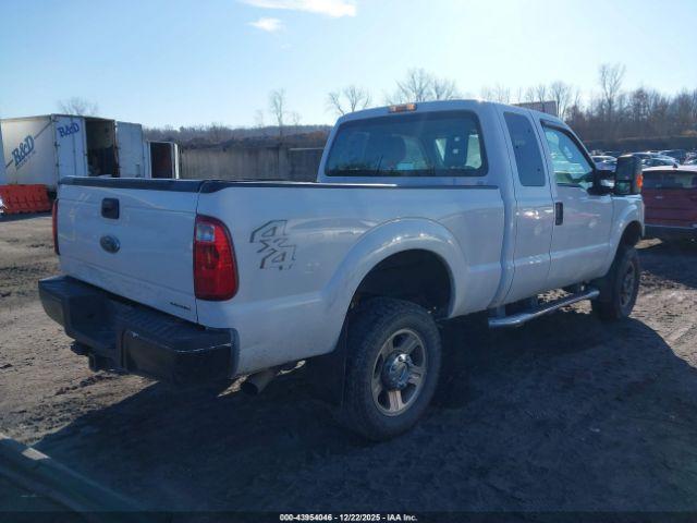Ford F-250 Xl Image 5
