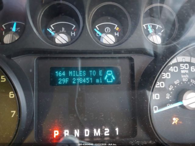 Ford F-250 Xl Image 4