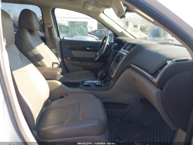 GMC Acadia Denali Image 5