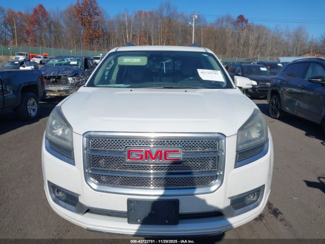 GMC Acadia Denali Image 13