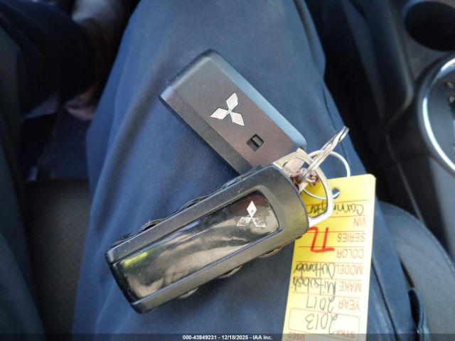 Mitsubishi Outlander 2.4 Sel Image 16