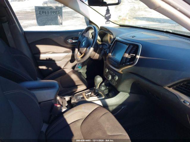 Jeep Cherokee Latitude Image 10