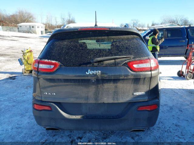 Jeep Cherokee Latitude Image 16