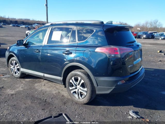 Toyota RAV4 Le Image 4