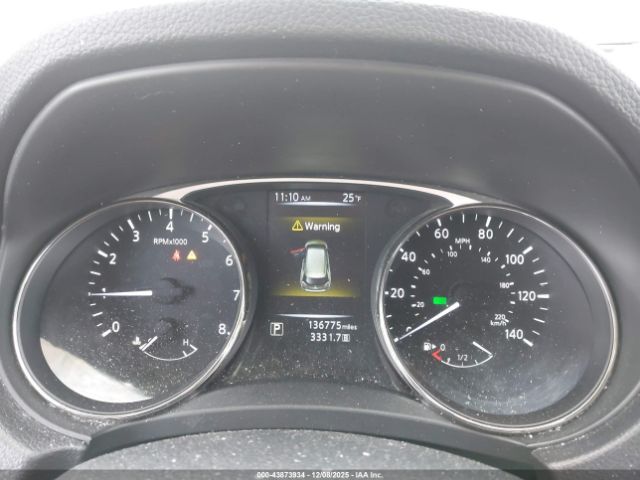 Nissan Rogue S Image 6