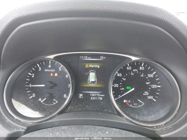 Nissan Rogue S Image 6