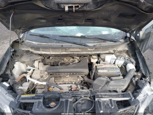 Nissan Rogue S Image 14