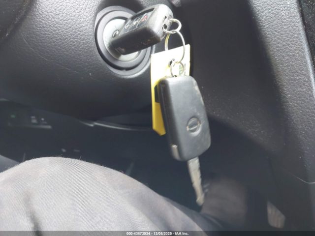 Nissan Rogue S Image 12