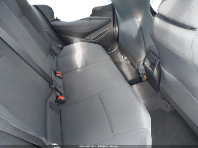 Toyota Corolla Le Image 6