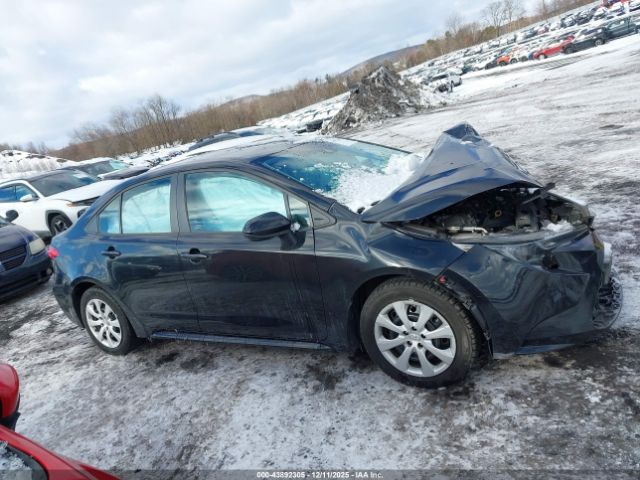 Toyota Corolla Le Image 12