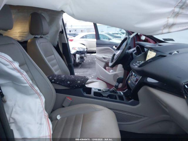 Ford Escape Titanium Image 2