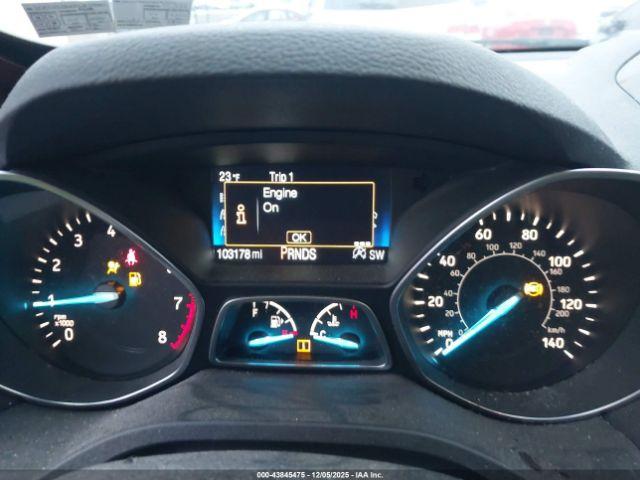 Ford Escape Titanium Image 9