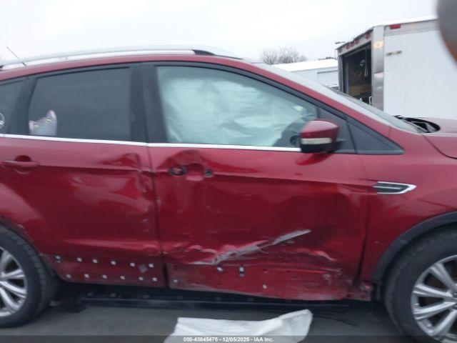 Ford Escape Titanium Image 8