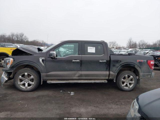 Ford F-150 Lariat Image 2