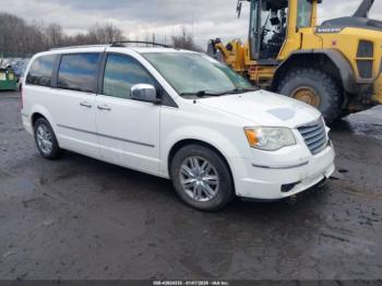  Salvage Chrysler Town & Country