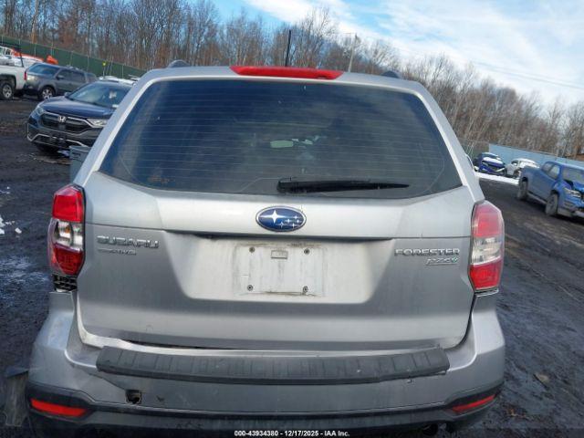 Subaru Forester 2.5i Premium Image 14