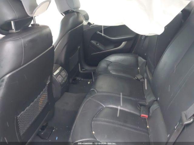 Cadillac CTS Standard Image 12