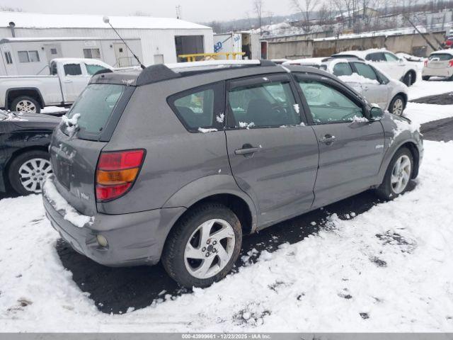Pontiac Vibe Image 8