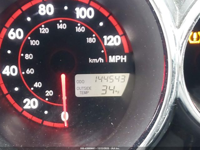 Pontiac Vibe Image 4