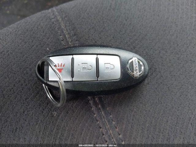 Nissan Murano S Image 2