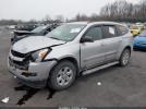 Chevrolet Traverse Ls Image 2