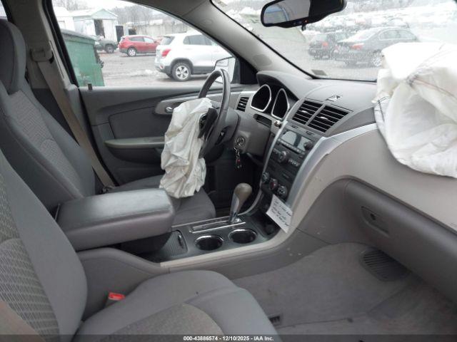 Chevrolet Traverse Ls Image 7
