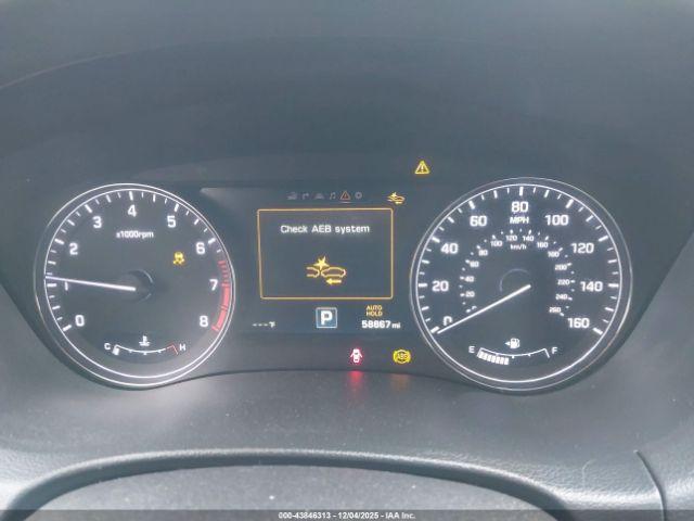 Hyundai Genesis 3.8 Image 8